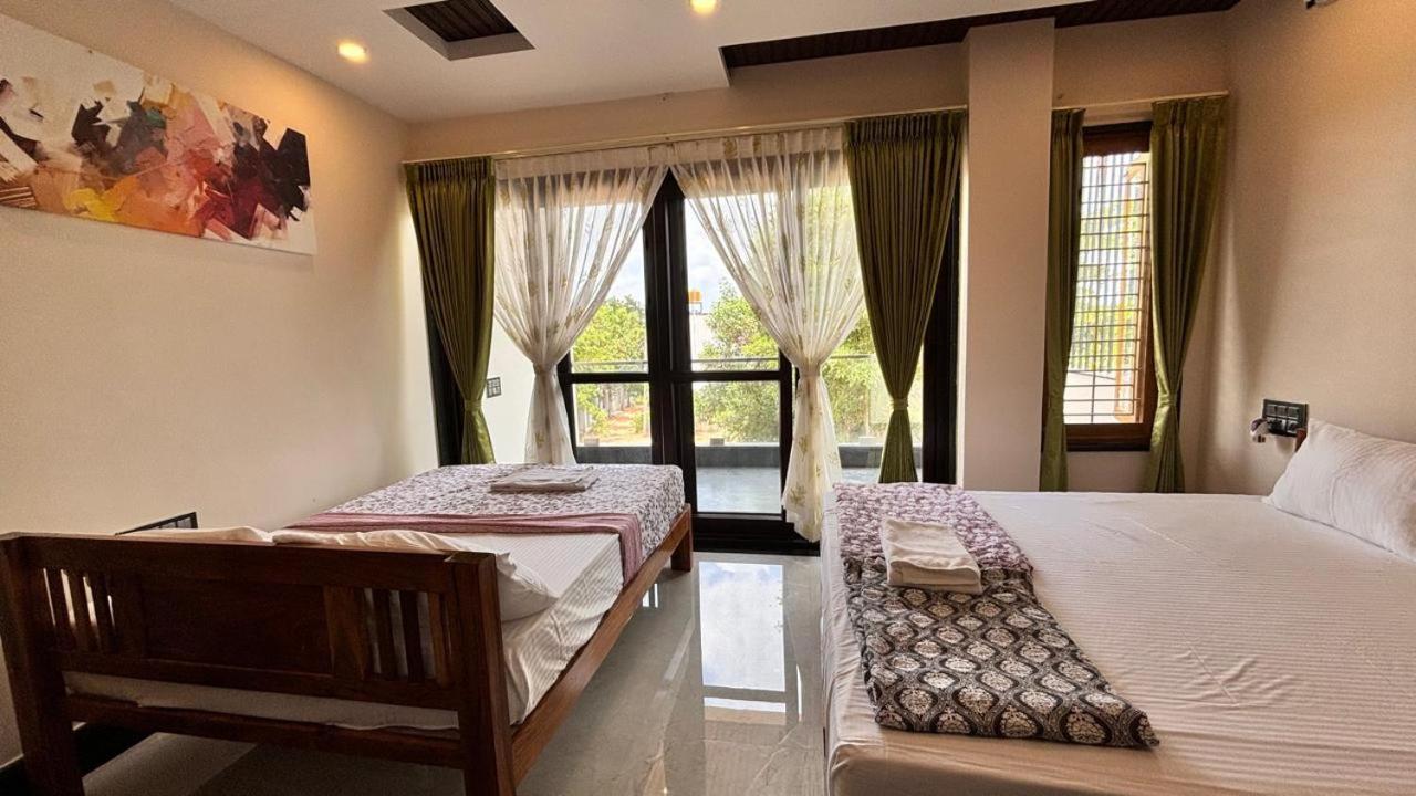 Arjun Homestay 亨比 外观 照片
